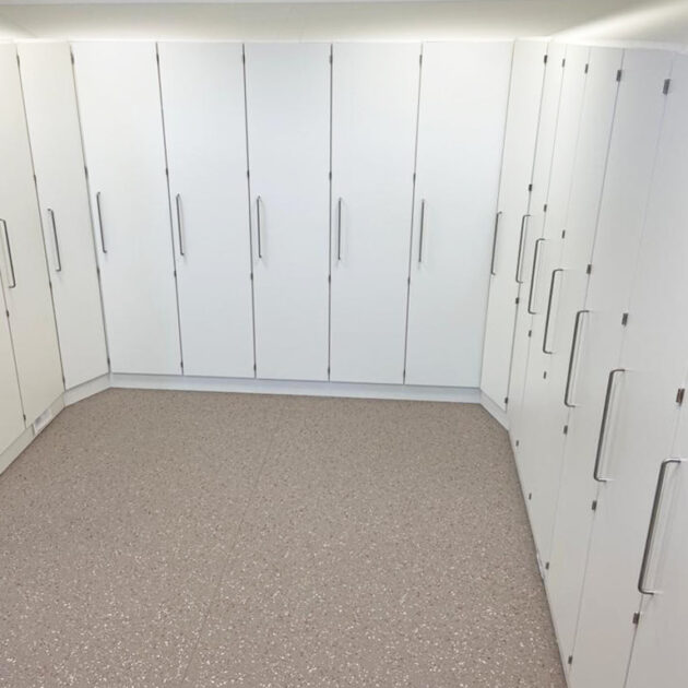 Kastenwand medisch opbergen steriel inrichting ziekenhuis