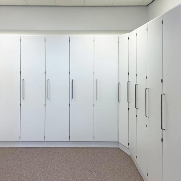 Kastenwand medisch opbergen steriel inrichting ziekenhuis